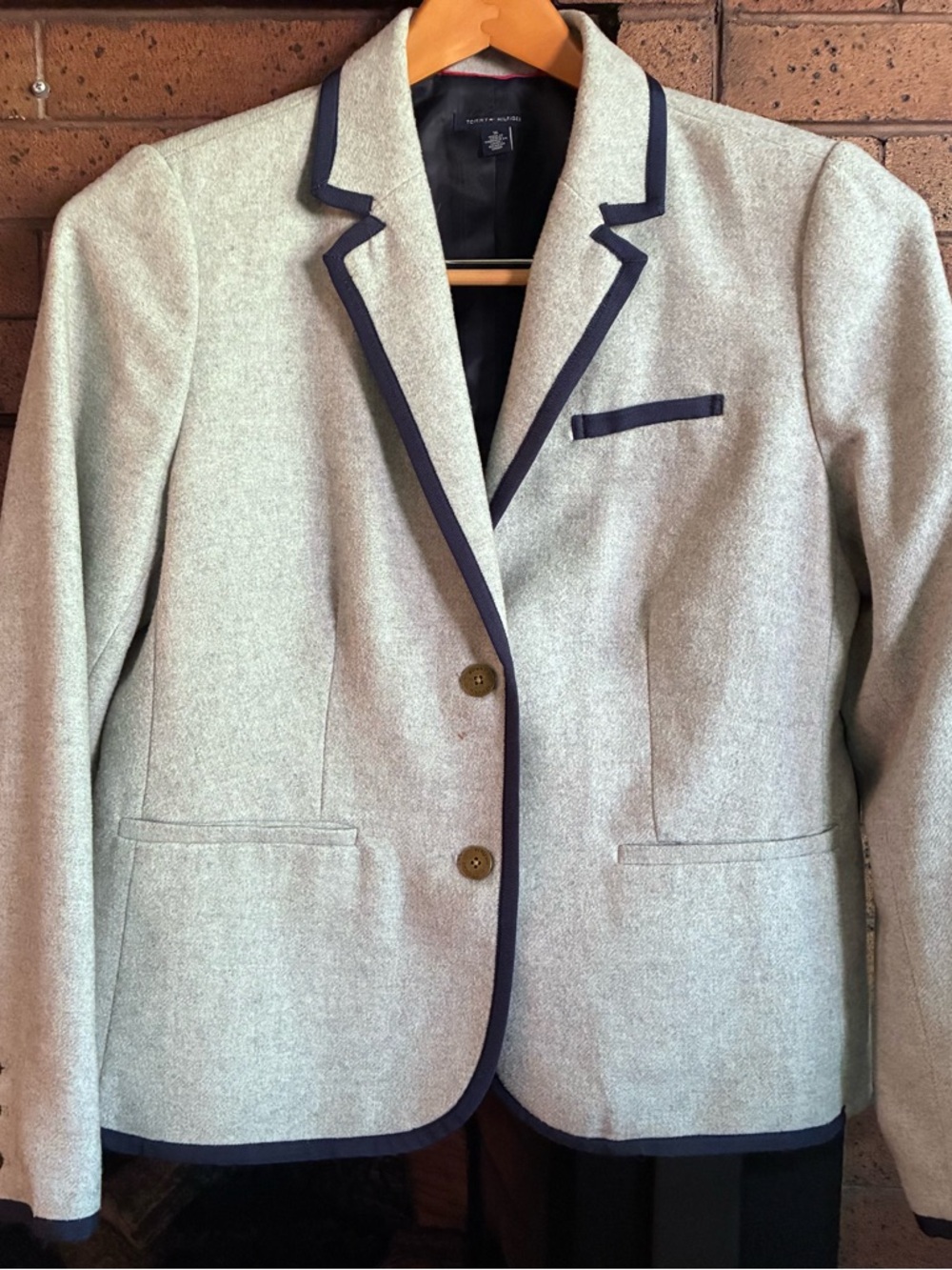 Tommy Hilfiger Light Gray Blazer with Navy Trim sz. Youth 16
